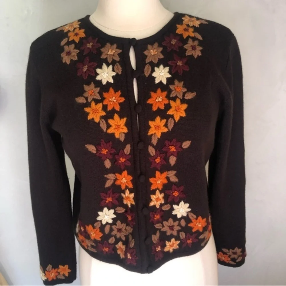Liz Claiborne Fall 100%Merino wool floral embroidered button up cardigan sweater